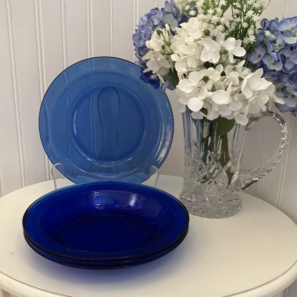 Arcoroc Cobalt Blue Wide Rim Soup Bowls, 8 1/2” Across x 1 1/4” Deep, Set of 4 - Picture 6 of 7